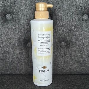 NEW Pantene Strengthening Damage Repair Conditioner sulfate free with castor oil